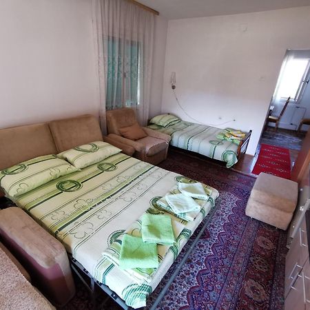 Apartments Domacinstvo Nikolic Valjevo Ngoại thất bức ảnh