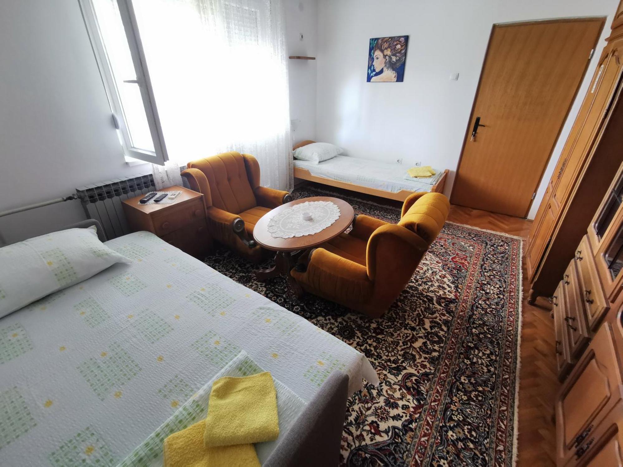 Apartments Domacinstvo Nikolic Valjevo Ngoại thất bức ảnh